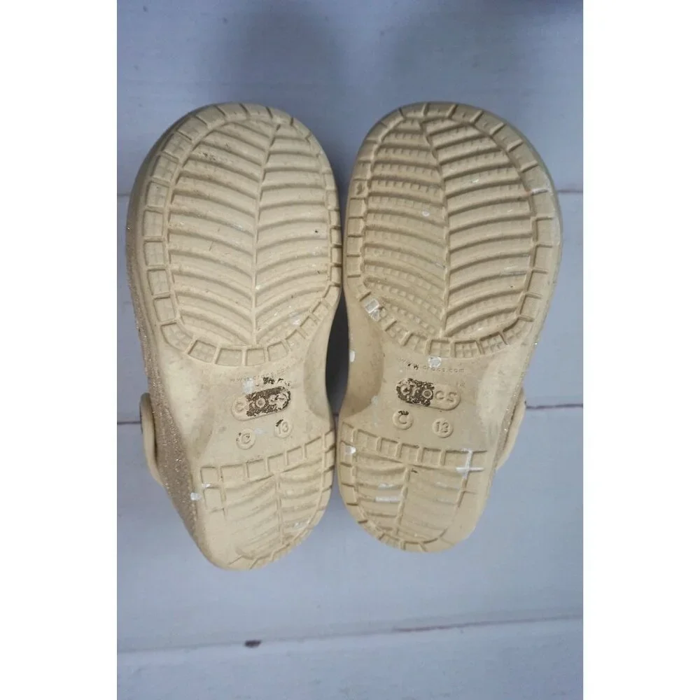 Crocs Girls Classic Gold Glitter Lined Rubber Clogs, Size 13C - Picture 7 of 10